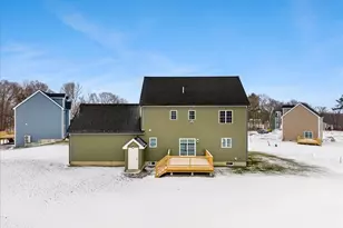 40 Austin Ct, Brockton, MA 02302 - Photo 4