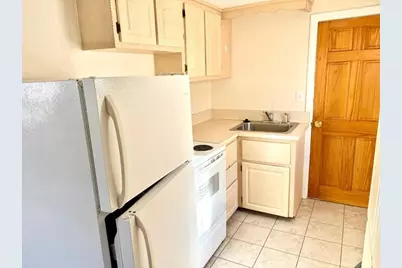 124 Salem St #D, Wakefield, MA 01880 - Photo 2