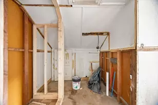 150 Purchase St, Fall River, MA 02720 - Photo 32