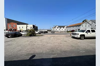 23 Sandwich St, Plymouth, MA 02360 - Photo 24