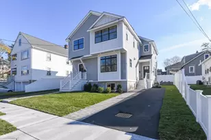 33 Hovey St, Watertown, MA 02472 - Photo 1