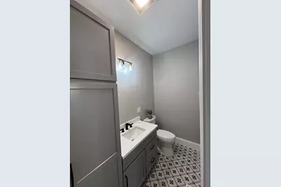 33 Hovey St #33, Watertown, MA 02472 - Photo 6