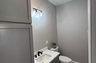 33 Hovey St, Watertown, MA 02472 - Photo 6