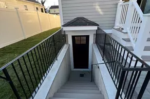 33 Hovey St, Watertown, MA 02472 - Photo 26