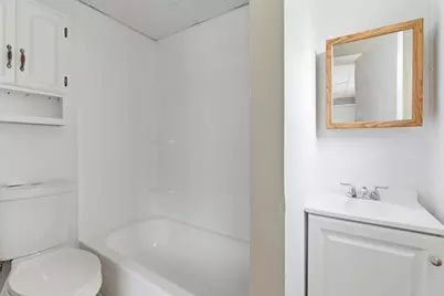 405 Warren St, Fall River, MA 02721 - Photo 8