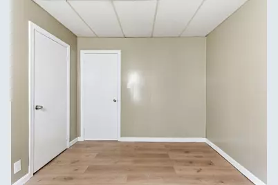 405 Warren St, Fall River, MA 02721 - Photo 2