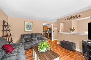 26 Barrows Ct, Norton, MA 02766 - Photo 6