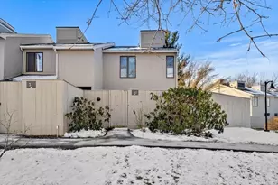 30 Mill Pond, North Andover, MA 01845 - Photo 2