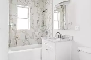 33 Harbor View St, Boston, MA 02125 - Photo 8