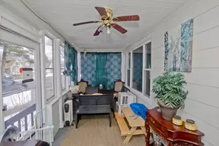 41 Embury St, Springfield, MA 01109 - Photo 34