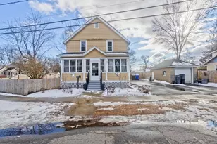 41 Embury St, Springfield, MA 01109 - Photo 2