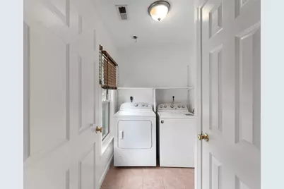 18 Edinboro Ave, Brockton, MA 02301 - Photo 12