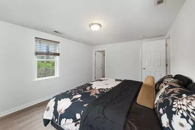 18 Edinboro Ave, Brockton, MA 02301 - Photo 6