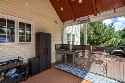 63 High St, Shrewsbury, MA 01545 - Photo 10