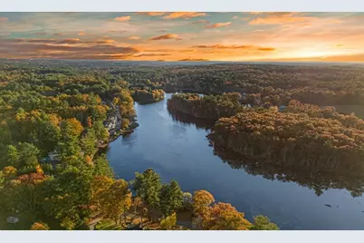 33 Lakeview Ave, Bellingham, MA 02019 - Photo 38