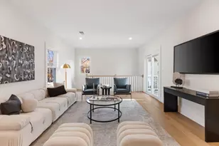 7 Bennett St, Medford, MA 02155 - Photo 2