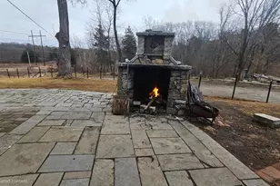 23 Clark St, Medway, MA 02053 - Photo 4