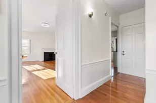 31 Washington Sq N, Salem, MA 01970 - Photo 6