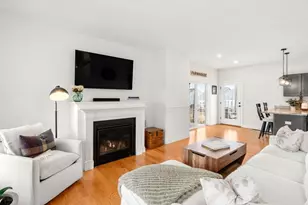 73 Tea Party Dr, Uxbridge, MA 01569 - Photo 8