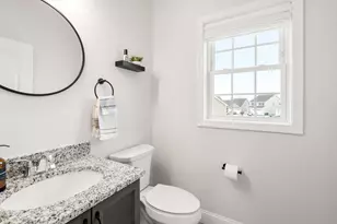 73 Tea Party Dr, Uxbridge, MA 01569 - Photo 18