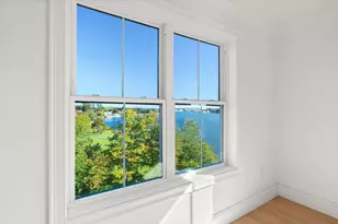 16 Franklin St, Salem, MA 01970 - Photo 10