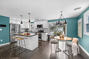 54 Methuen Rd, Dracut, MA 01826 - Photo 10