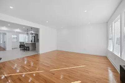 13 Green Ave, Westfield, MA 01085 - Photo 2