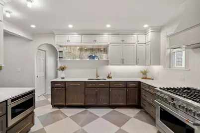 259 Washington St, Melrose, MA 02176 - Photo 10