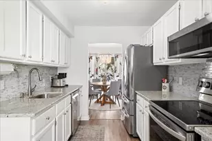 306 Beacon Park, Webster, MA 01570 - Photo 12