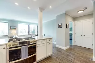 65 E India Row, Boston, MA 02110 - Photo 2