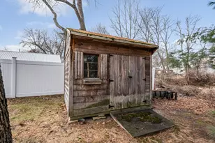 16 Peabody Ave, Dracut, MA 01826 - Photo 26