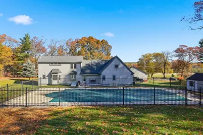 100 Farwell, Tyngsborough, MA 01879 - Photo 4