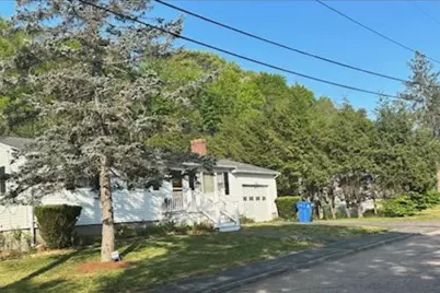 19 Cochato Park, Randolph, MA 02368 - Photo 2
