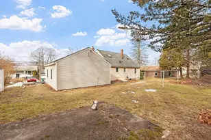 46 Woodruff Rd, Clinton, MA 01510 - Photo 36