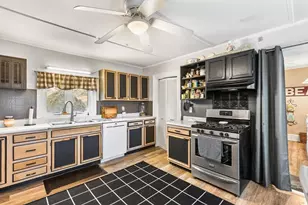 61 Church St, Merrimac, MA 01860 - Photo 10