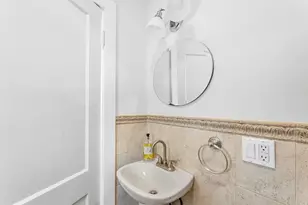 231 Lagrange St, Boston, MA 02132 - Photo 38