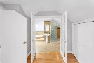 231 Lagrange St, Boston, MA 02132 - Photo 32