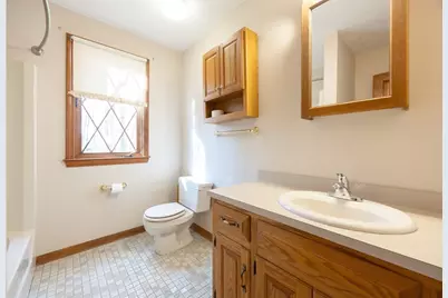 16 Oak Tree Dr, Milford, MA 01757 - Photo 32