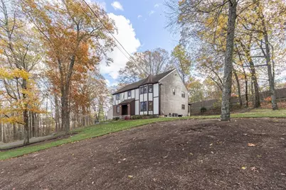 16 Oak Tree Dr, Milford, MA 01757 - Photo 4