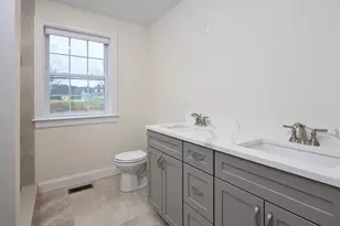 795 Leominster Rd, Lunenburg, MA 01462 - Photo 24