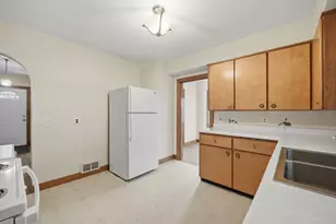 50 Warsaw Ave, Ludlow, MA 01056 - Photo 12