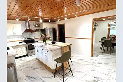 2 Pat Drive, Danvers, MA 01923 - Photo 2