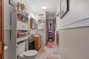 13 Groton Pl, Worcester, MA 01604 - Photo 24