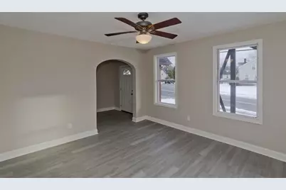 88 Prospect St, Chicopee, MA 01013 - Photo 10