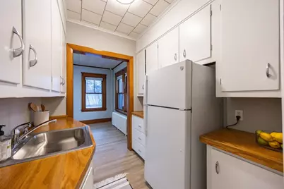 56 Whittenton St, Taunton, MA 02780 - Photo 16