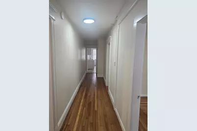 100 Albemarle St #1, Springfield, MA 01109 - Photo 8