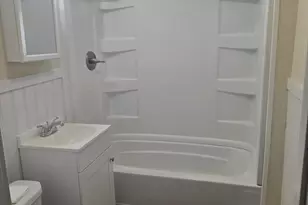 100 Albemarle St, Springfield, MA 01109 - Photo 6