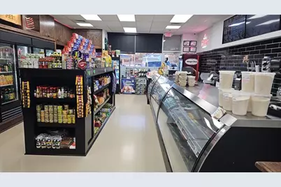 206 E Main St, Milford, MA 01757 - Photo 4