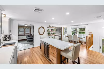 83 Loomis Dr, Chicopee, MA 01020 - Photo 4