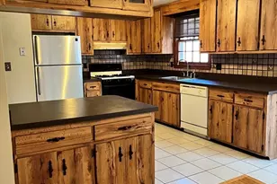 277 Loon Hill Rd, Dracut, MA 01826 - Photo 2